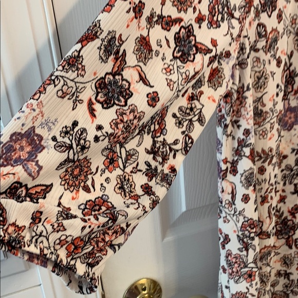 H.I.P. Floral Women's Top - Pink Purple Red Made in USA size 1X - Picture 3 of 6